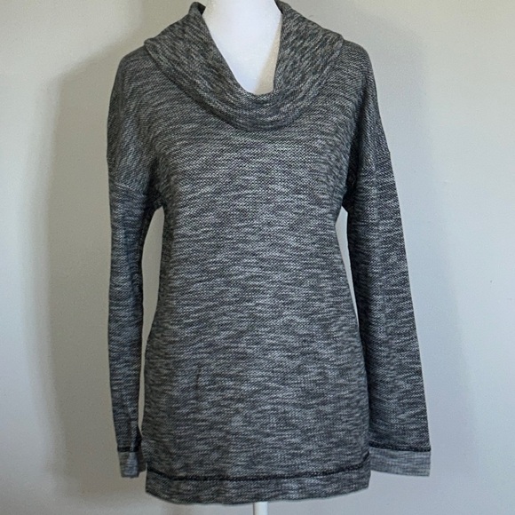 T by Talbots Cowl Neck Activewear Top Size Large - Picture 1 of 10